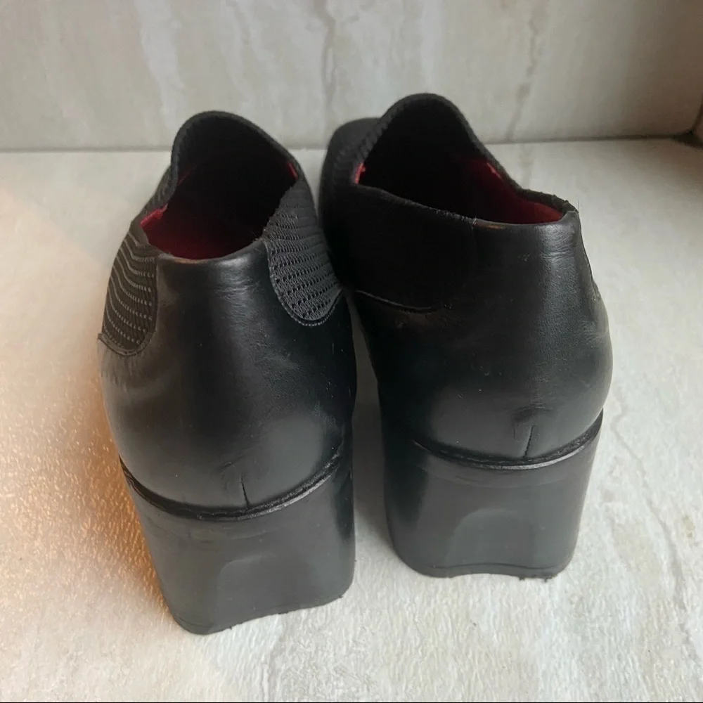 ** Donald J Pliner Classic woven slip on loafters block heel 3596 size 10.5M